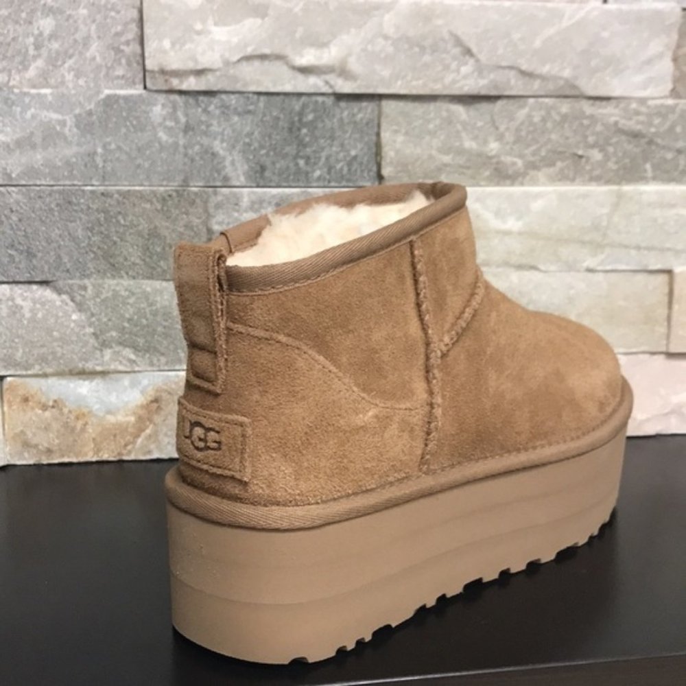 UGG Women's Classic Ultra Mini Platform - Picture 13 of 16